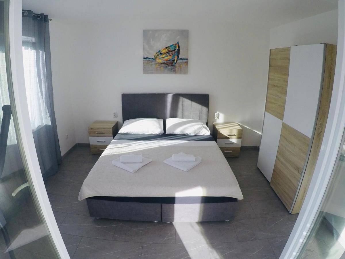 Apartment Lopac