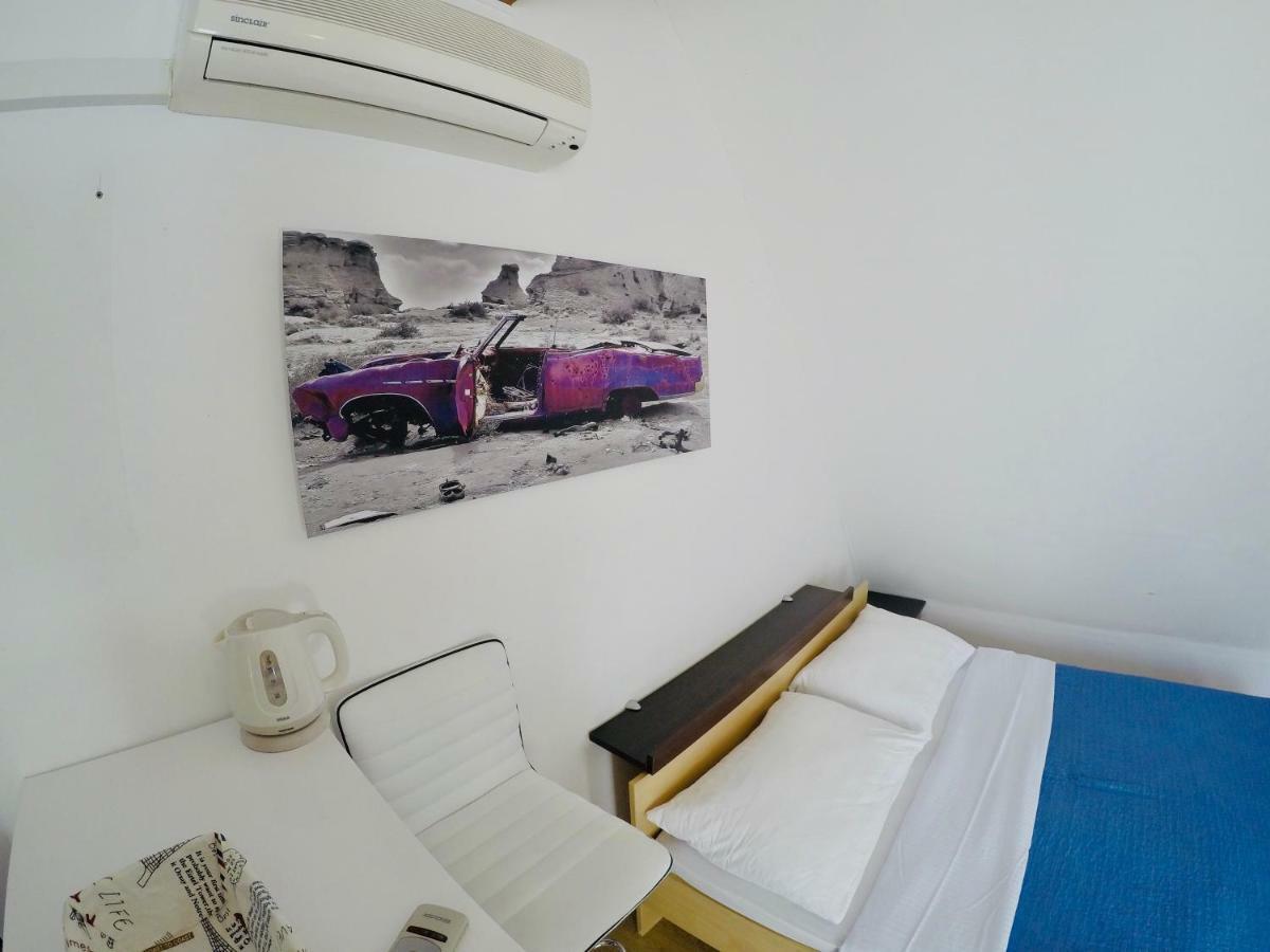 Lopac Appartement *